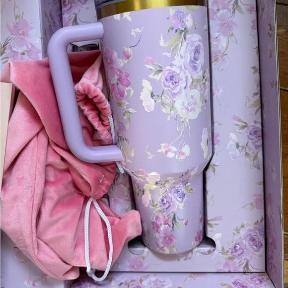 Loveshackfancy x Stanley Floral Lavender Tumbler with Pink Accents - Picture 3 of 7